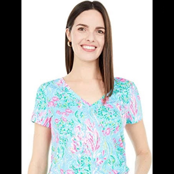 Lilly Pulitzer Tops - Lilly Pulitzer Etta V-Neck Amalfi Blue Best Fishes
